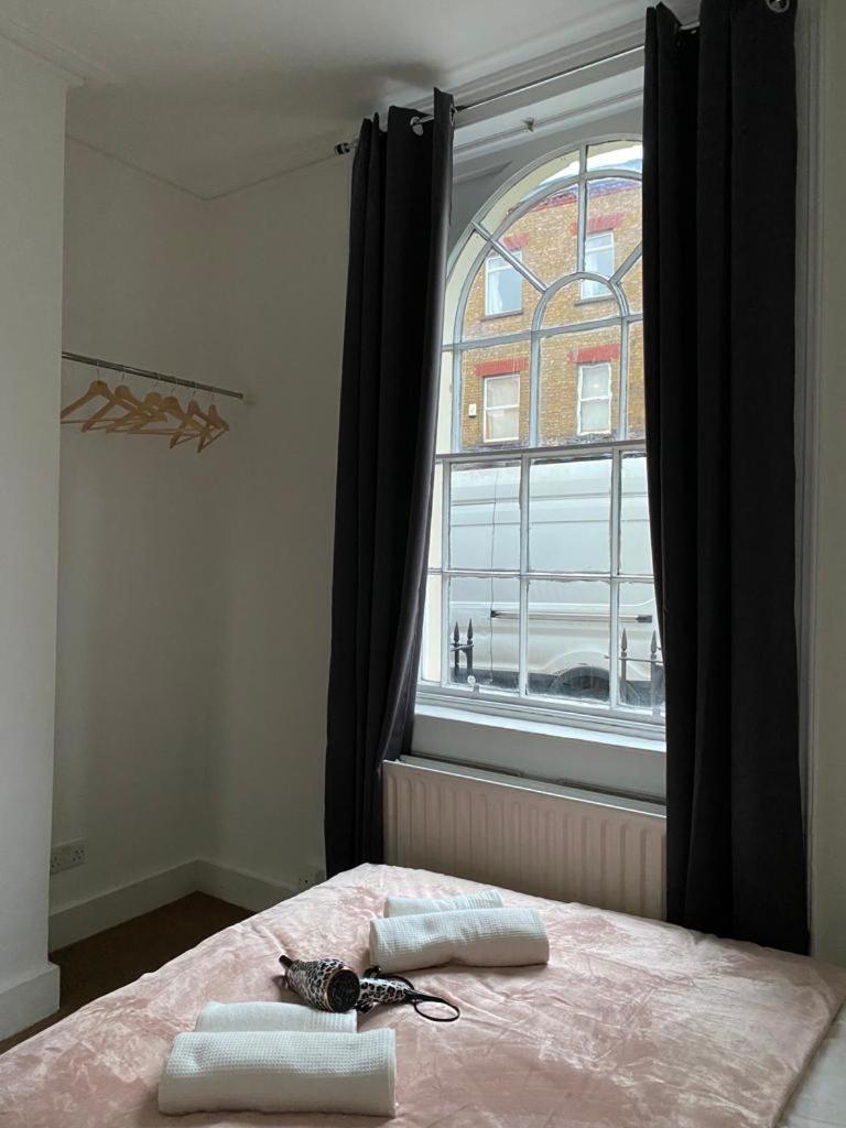 Comfy Private Rooms In Camden Town, Central ลอนดอน ภายนอก รูปภาพ